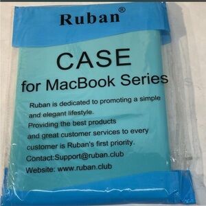 Ruban MacBook Laptop Blue Case Shell. New - in original packaging, never opened